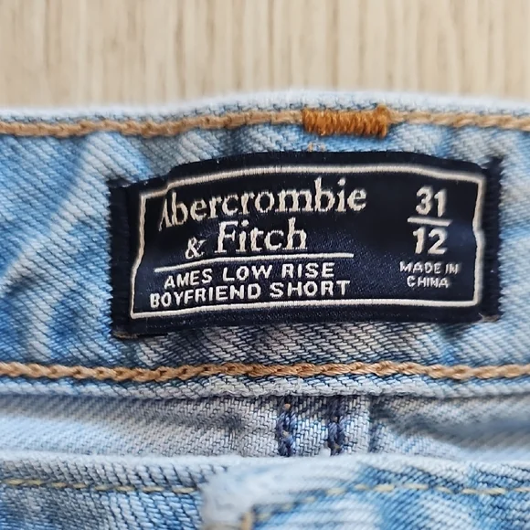 Abercrombie & Fitch Light Blue Distressed Jean Shorts - Picture 2 of 5